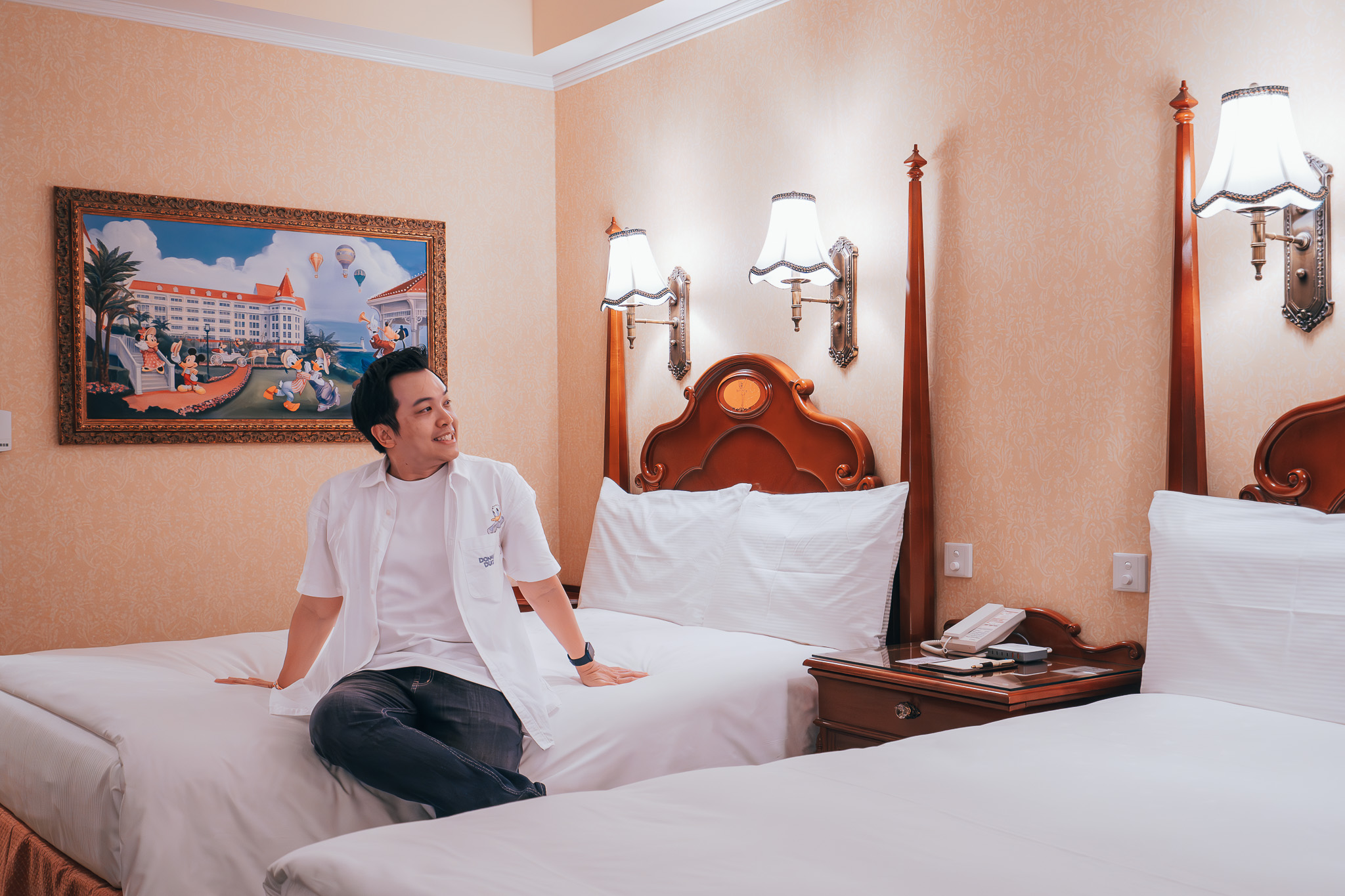 hong kong disneyland hotel