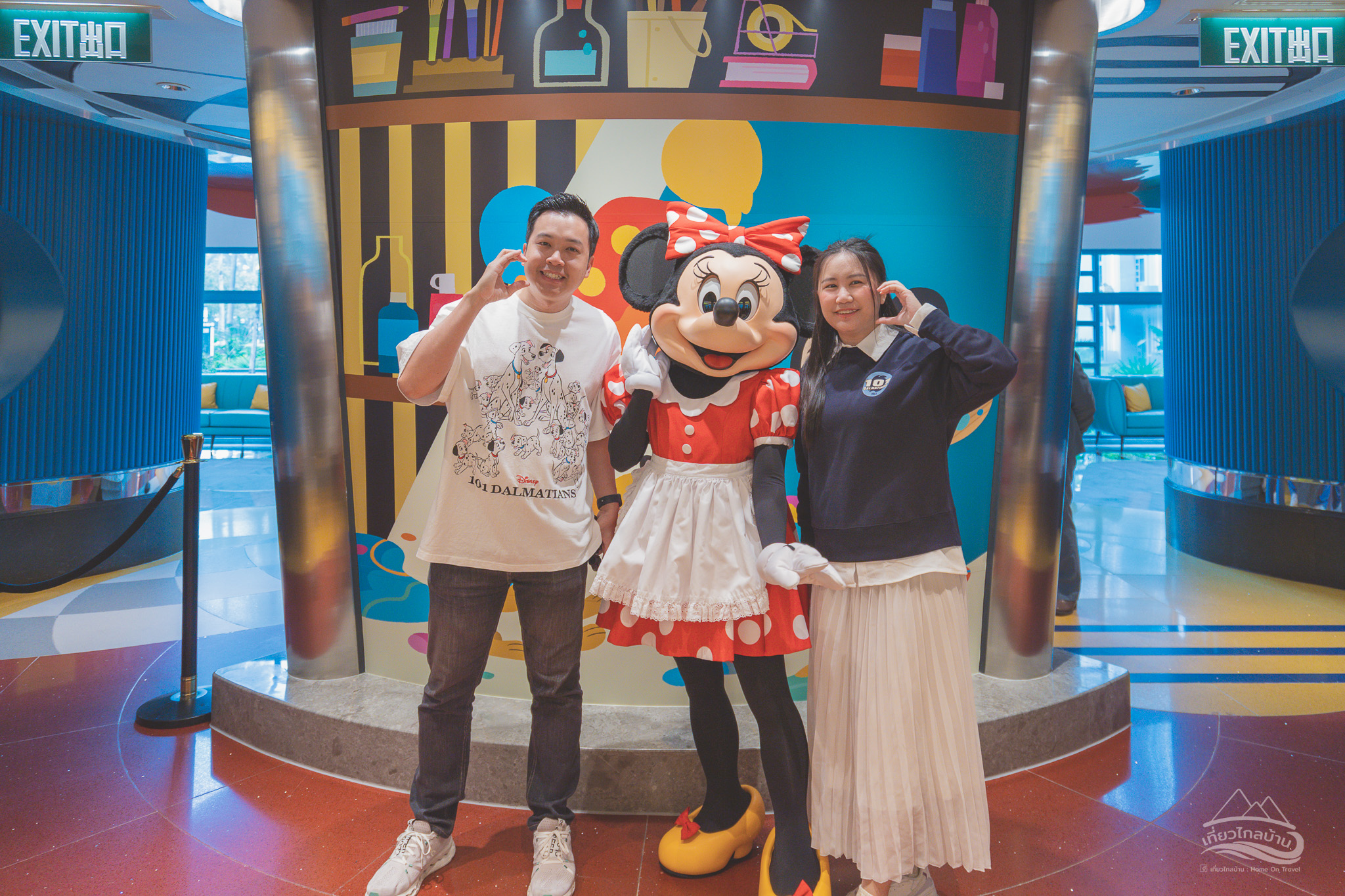 meet disney character